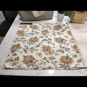 Rose Cumming Designer Fabrics 6 Pieces 24”x24”